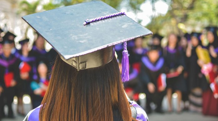 Is It Better to Do an Online Degree?
