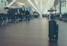 How to Pick the Perfect Suitcase for Traveling